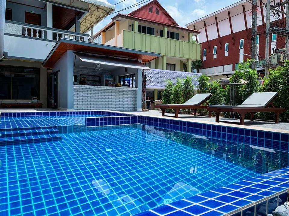 Coconut Grove Hotel Samui Praia Chaweng Exterior foto